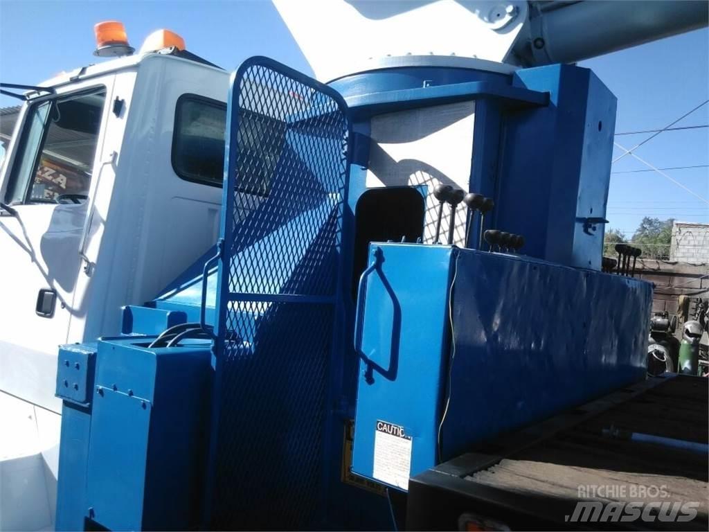 Manitex 30100 Vlakke laadvloer met kraan