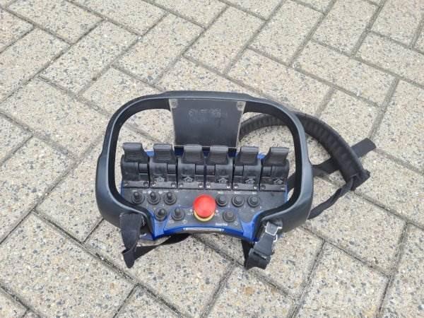 DAF CF 330 + PM 15 Vlakke laadvloer met kraan