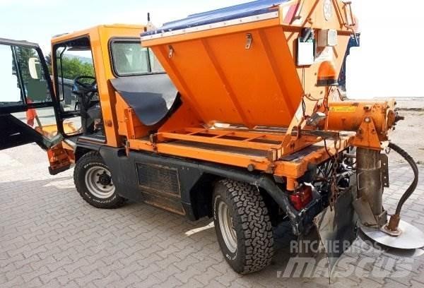 Ladog G 129 +Kobit Zand- en zoutstrooimachines