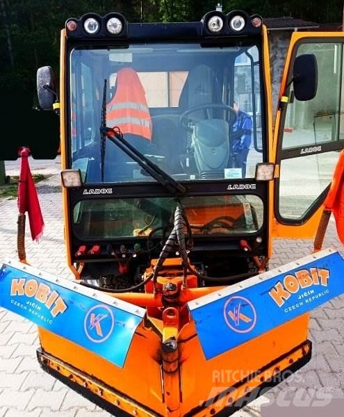 Ladog G 129 +Kobit Zand- en zoutstrooimachines