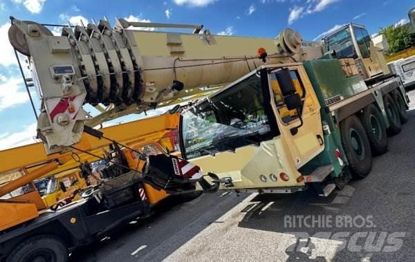 Liebherr LTM 1070-4.2 Vlakke laadvloer met kraan