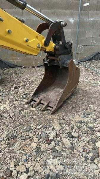 New Holland B100C Graaf-laadcombinaties