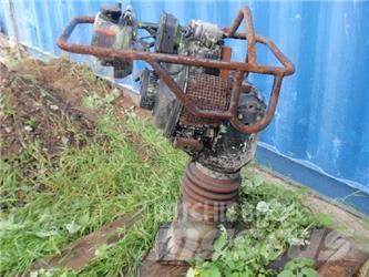 Rammax DS 68 Trilmachines