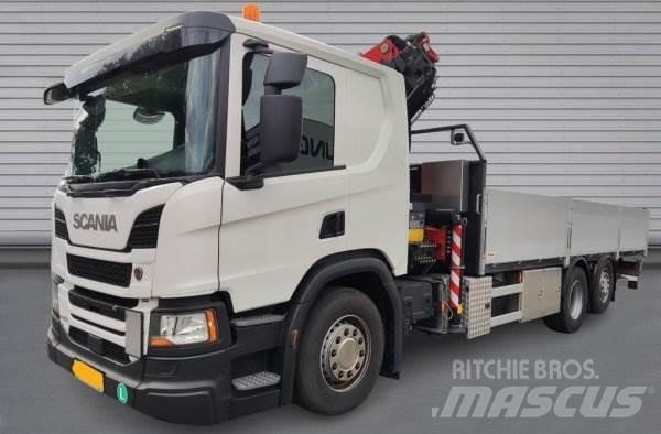 Scania P410 Vlakke laadvloer met kraan