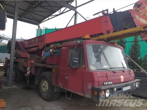 Tatra T815 +ČKD AD 28 Vlakke laadvloer met kraan