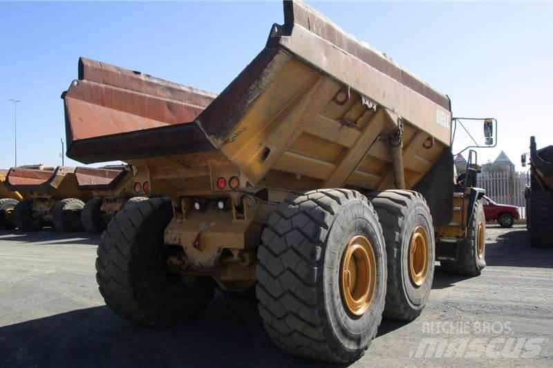 Bell B40D Knik dumptrucks