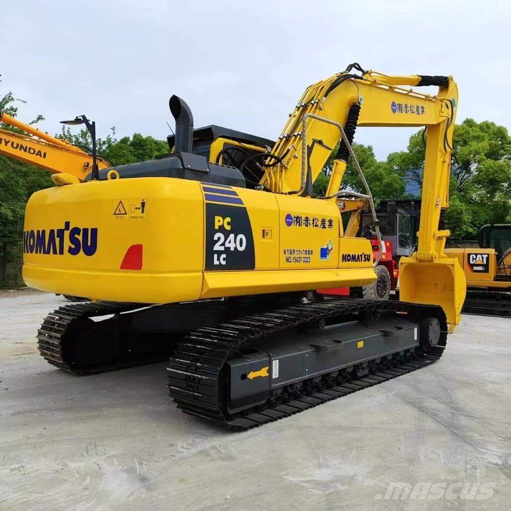 Komatsu PC 240-8 Midigraafmachines 7t - 12t