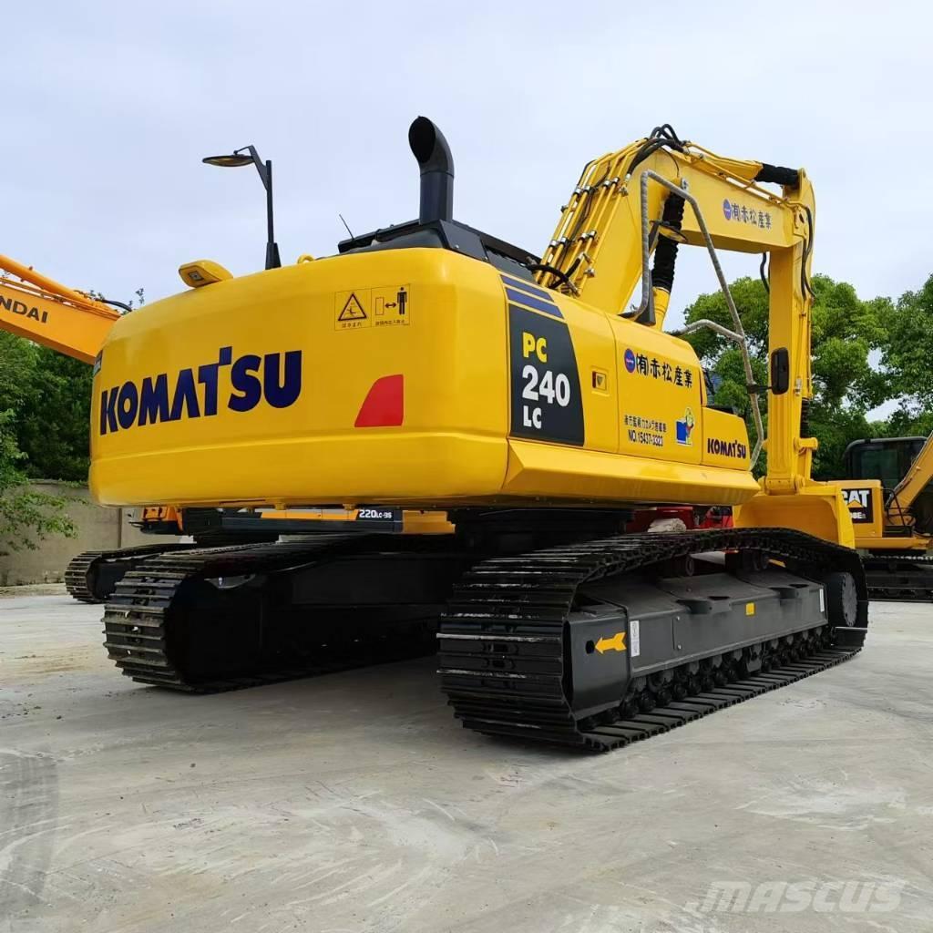 Komatsu PC 240-8 Midigraafmachines 7t - 12t