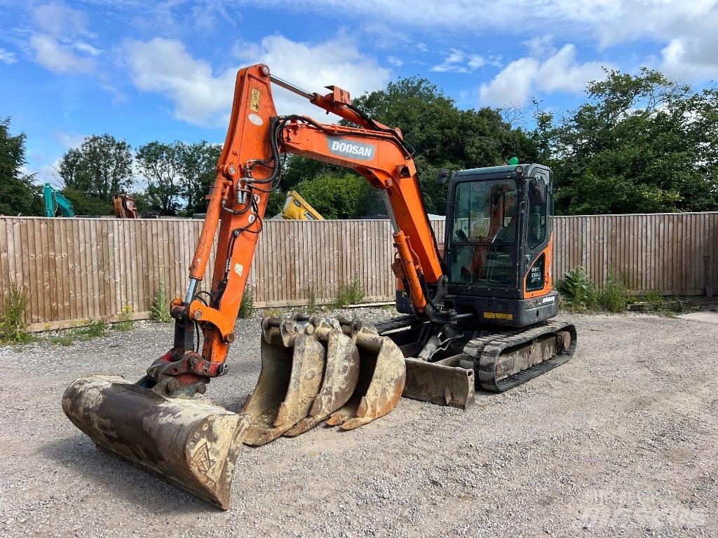 Doosan DX 63-3 Minigraafmachines < 7t