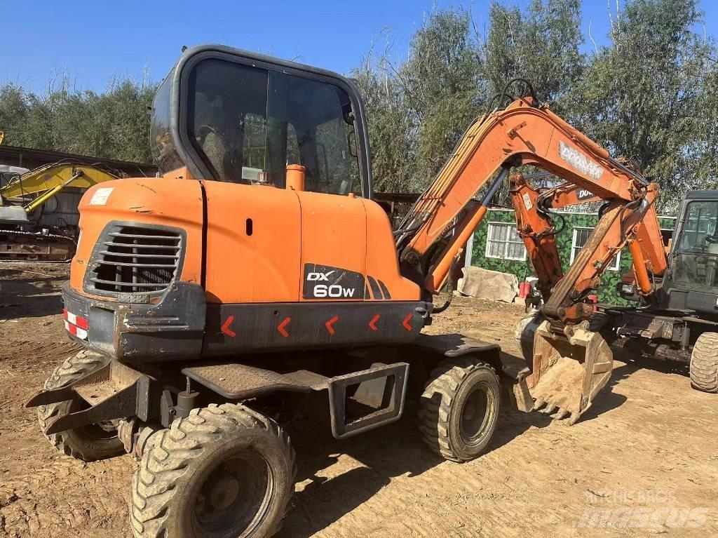 Doosan DX60W Minigraafmachines < 7t