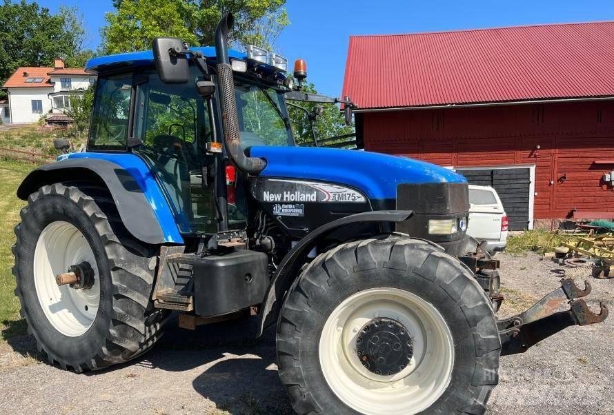 New Holland TM 175 Tractoren