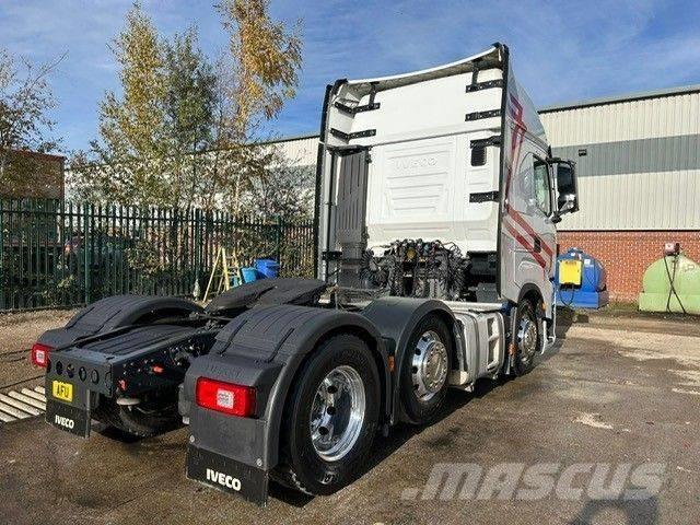 Iveco S-Way 570 Trekkers