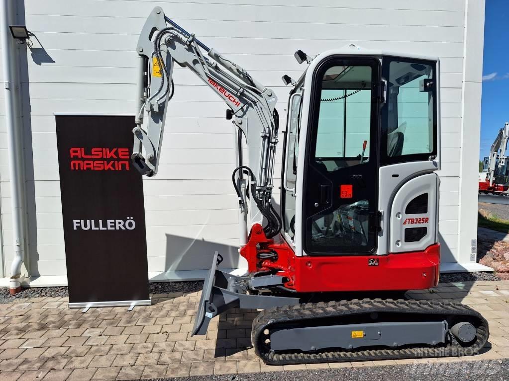 Takeuchi TB325R Minigraafmachines < 7t