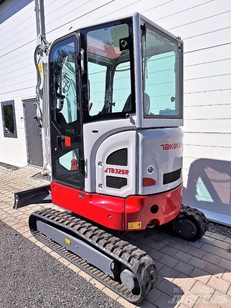 Takeuchi TB325R Minigraafmachines < 7t