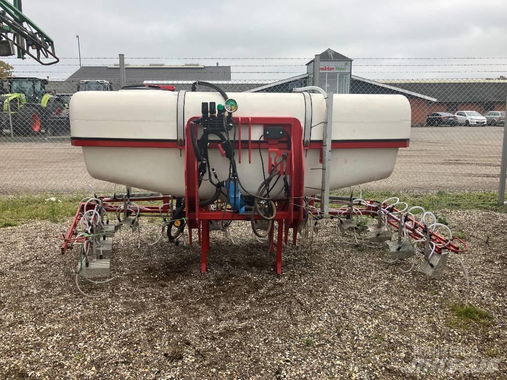  Agrovo 3000 liter Gedragen spuitmachines