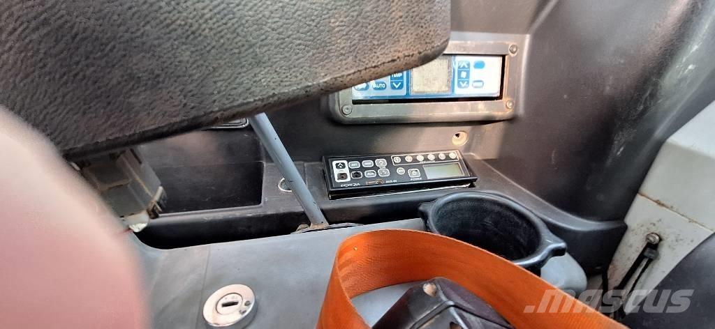 Takeuchi TB 295W Wielgraafmachines