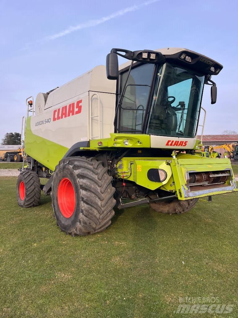 CLAAS LEXION 540 Maaidorsmachines