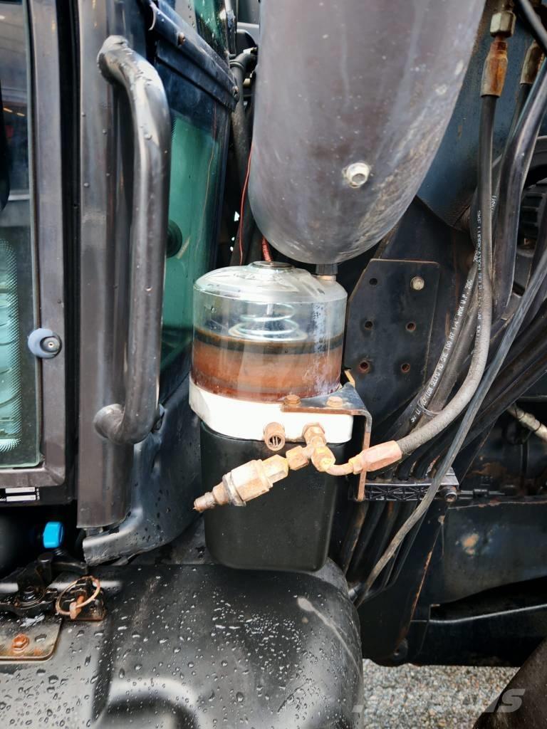 Valtra N 142 Versu Tractoren