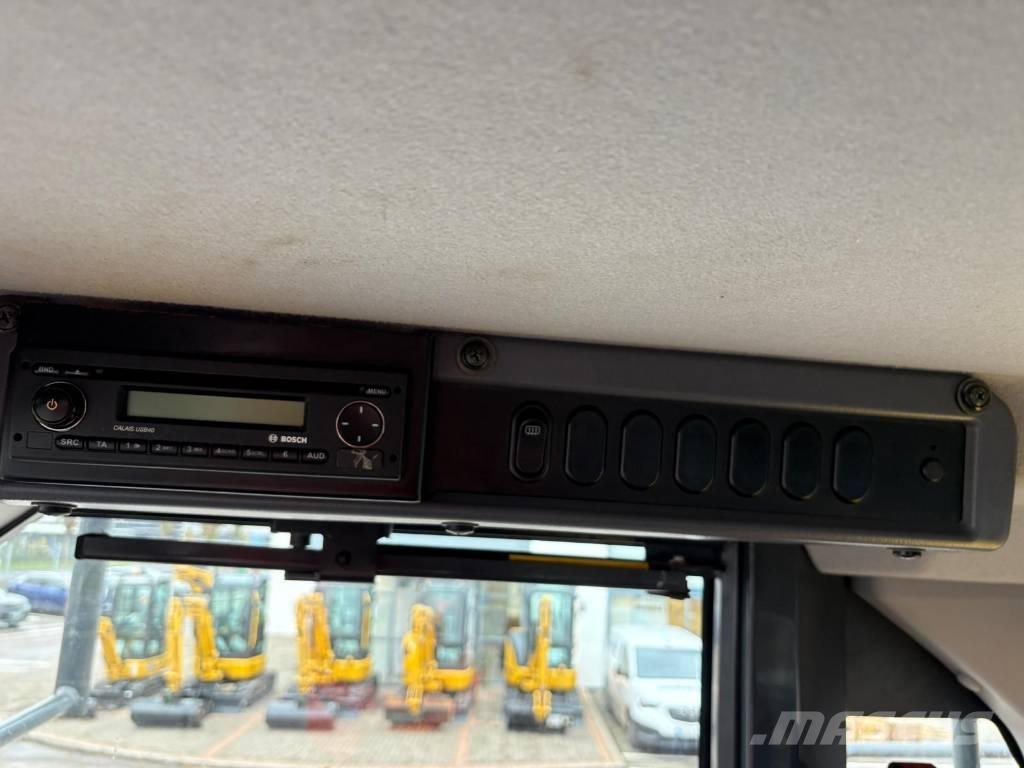 Komatsu WA380-8 Wielladers