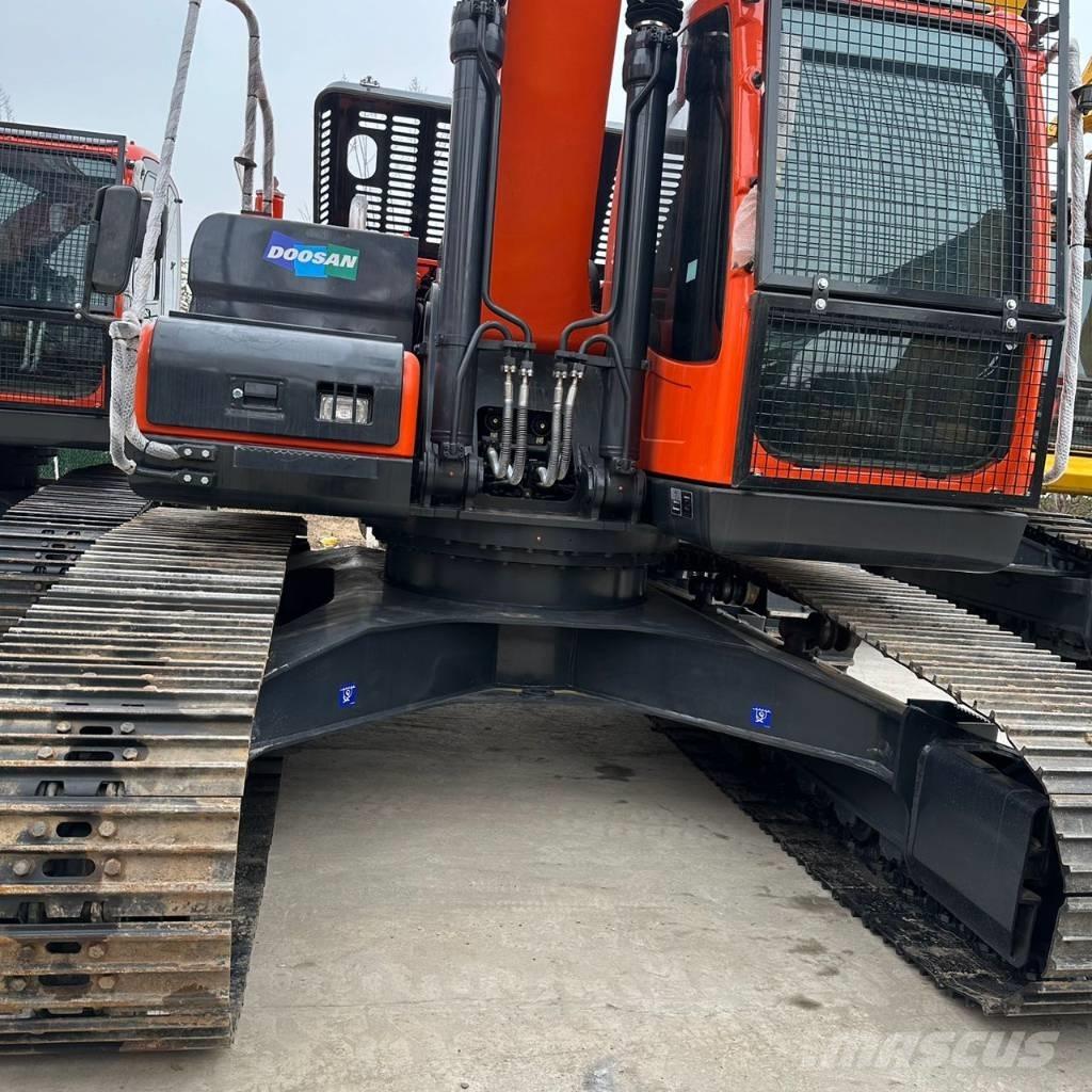 Doosan DX225LC-9C Rupsgraafmachines