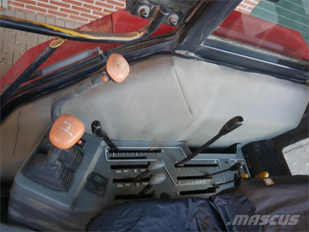 Case IH 4230 2wd Tractoren