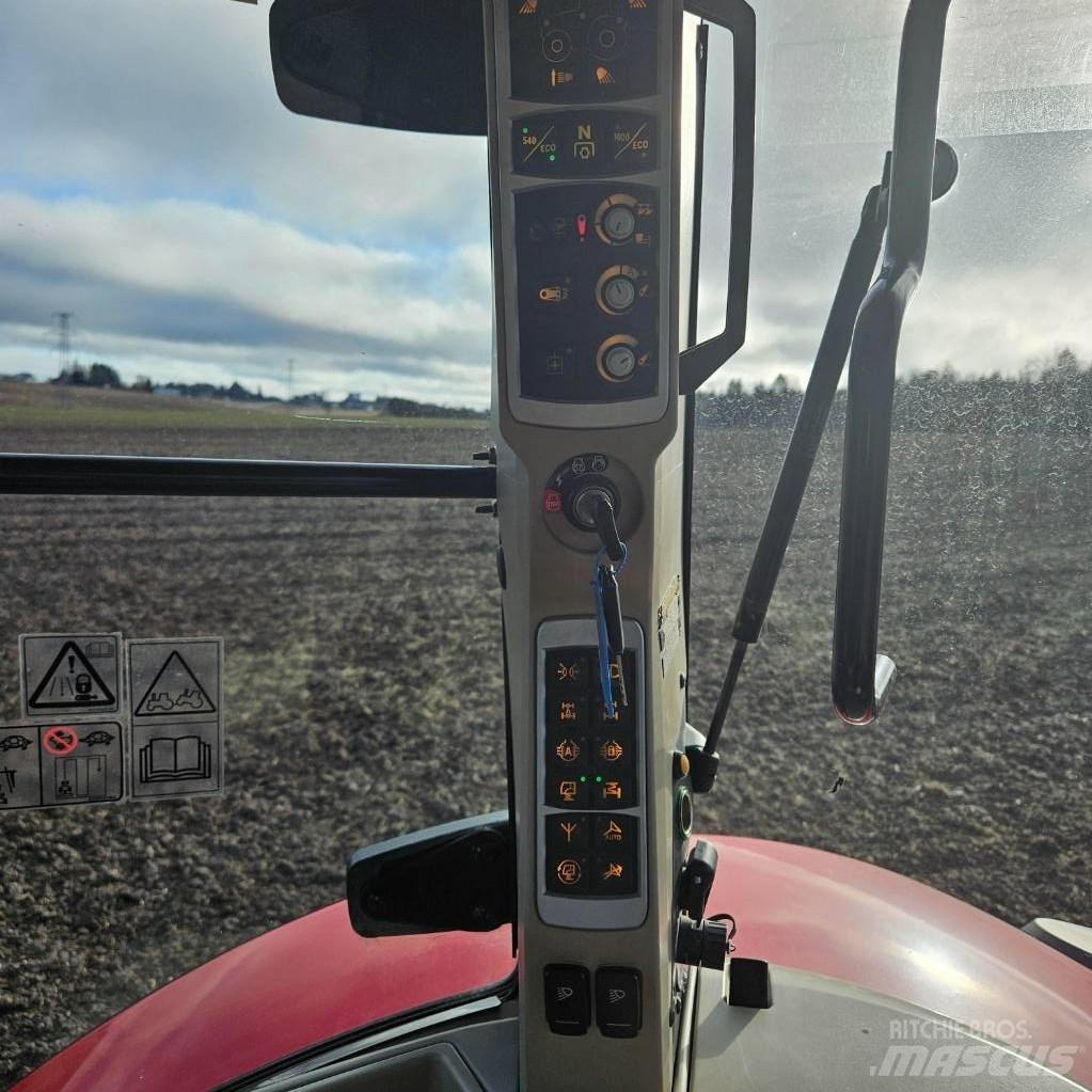 Massey Ferguson 8737 Tractoren