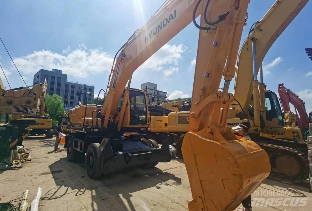 Hyundai R210W-9 Wielgraafmachines