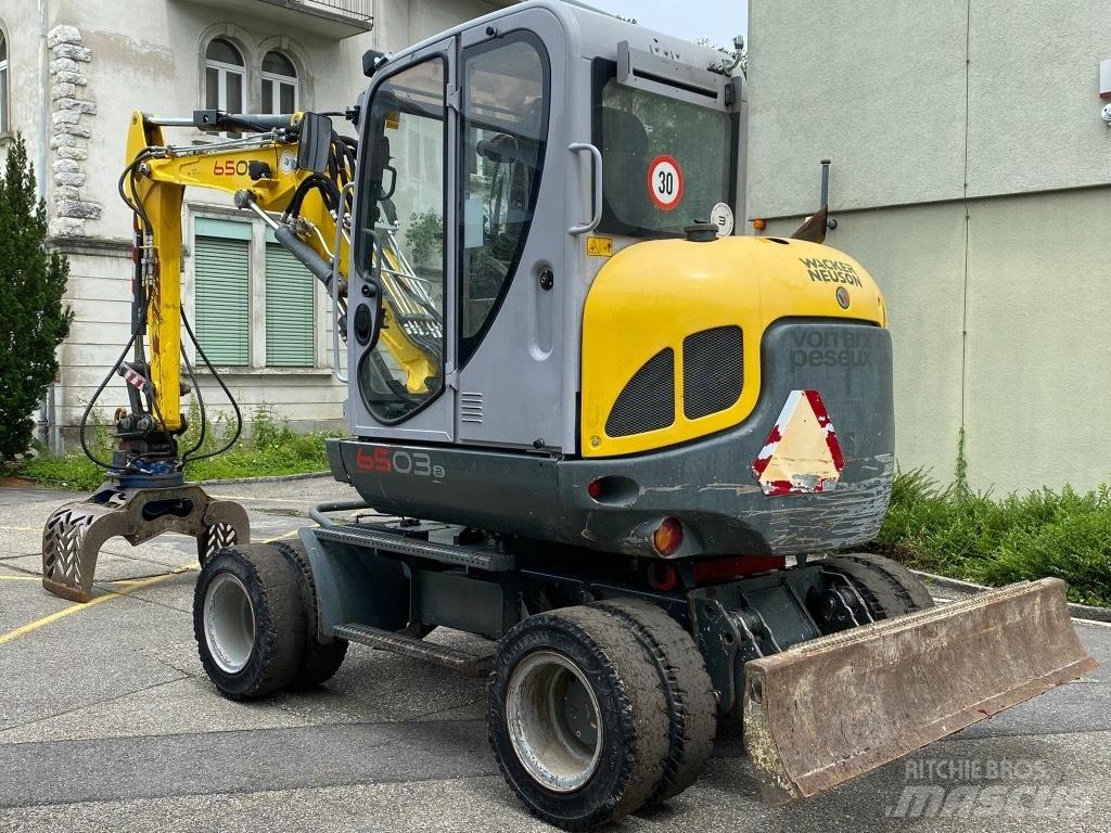 Neuson 6503 WD Wielgraafmachines