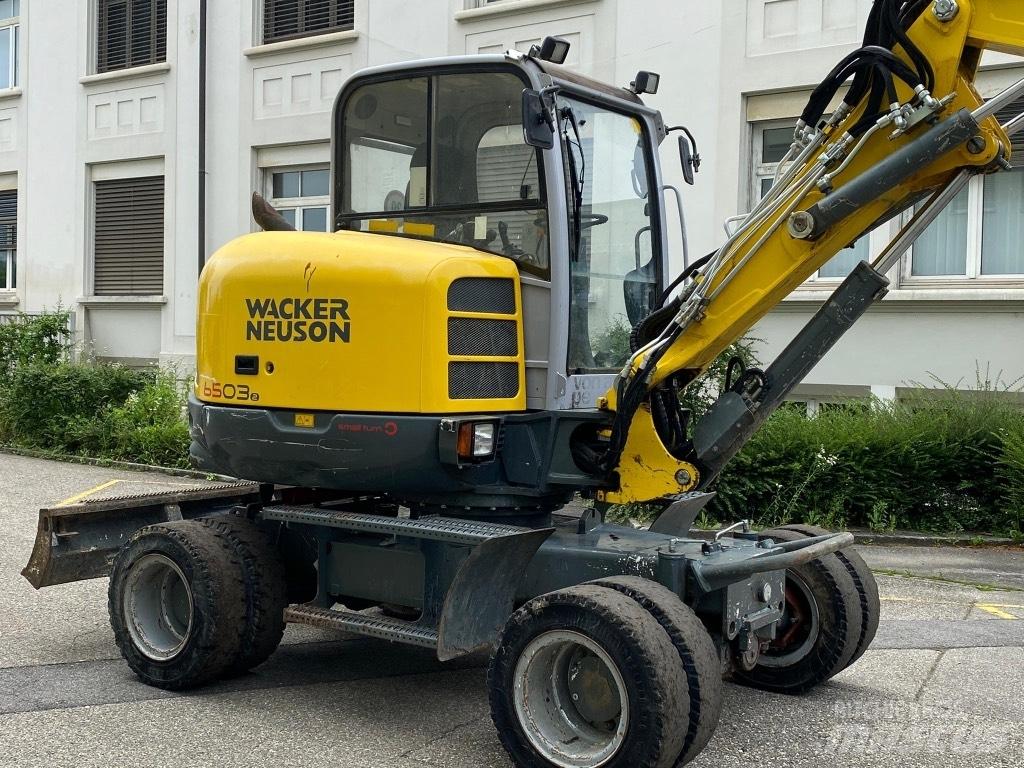 Neuson 6503 WD Wielgraafmachines