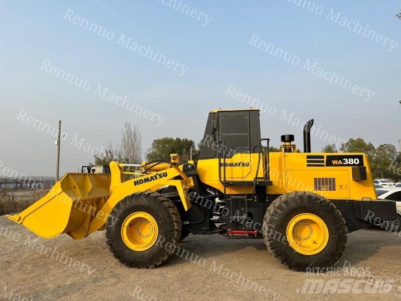 Komatsu WA380 Wielladers
