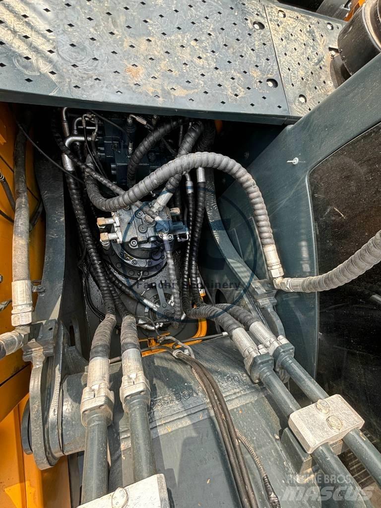 Hyundai 220 LC Rupsgraafmachines