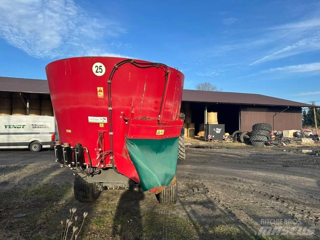 RMH Mixell 18 Mengvoedermachines