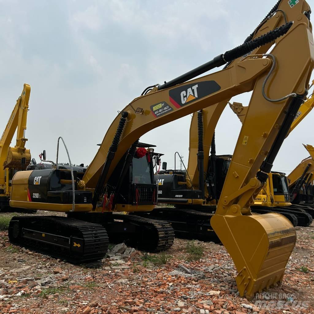 CAT 320D2L Rupsgraafmachines