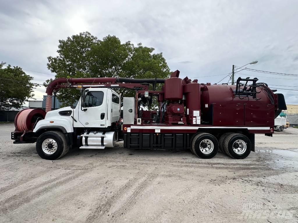 Freightliner 114 SD Kolkenzuigers