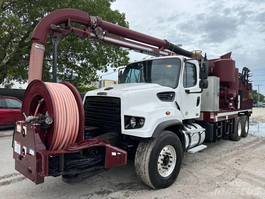 Freightliner 114 SD Kolkenzuigers