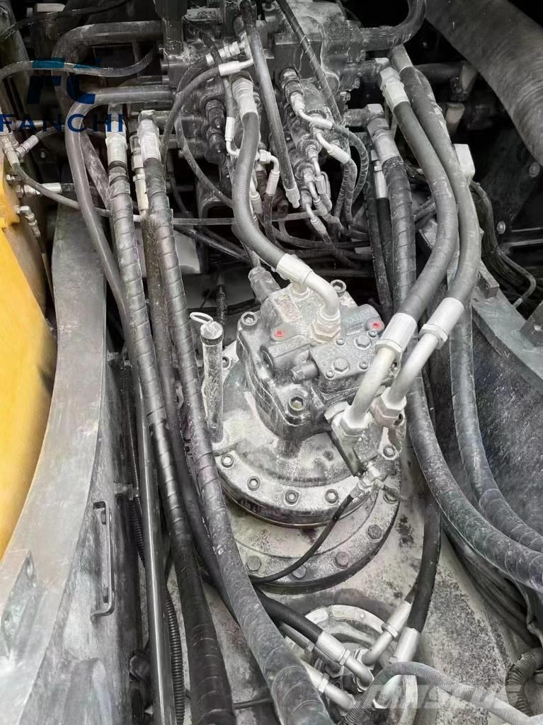 Volvo EC 240 B LC Rupsgraafmachines