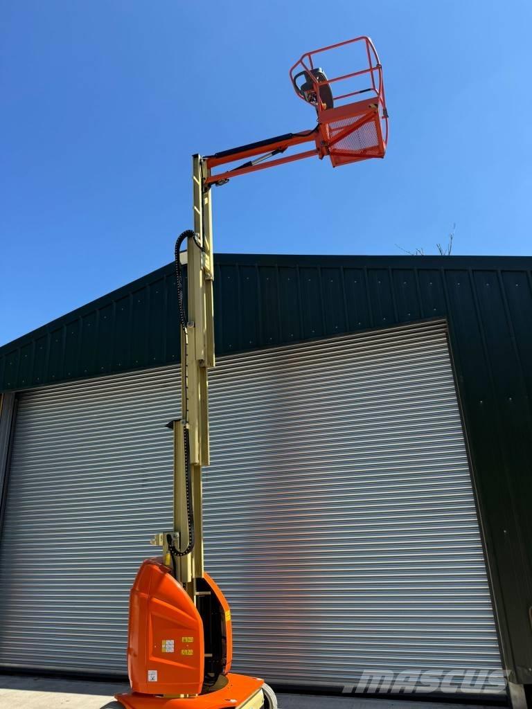 JLG Toucan 10 E-L Personenliften en invalideliften