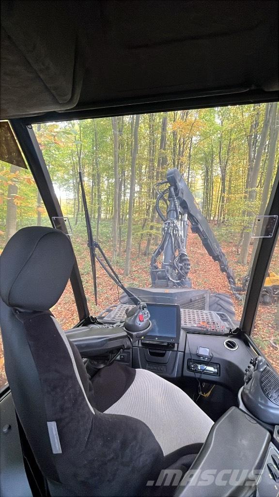 Ponsse Ergo 8W Harvesters