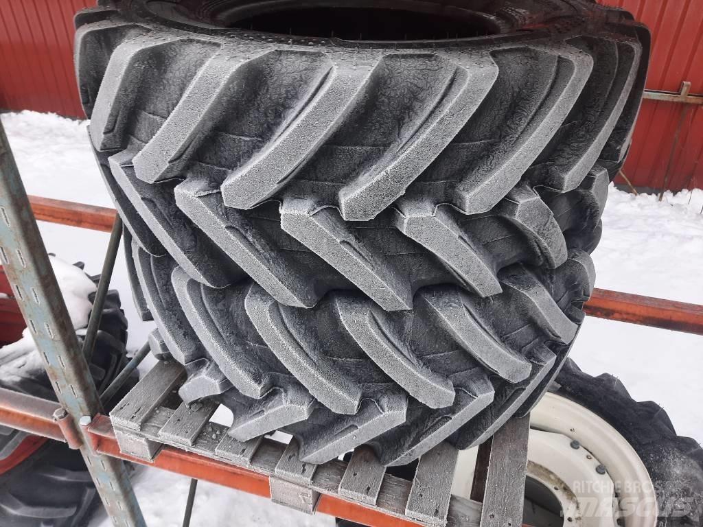 Alliance 420/70R24 Banden, wielen en velgen