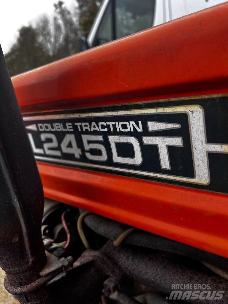 Kubota L 245 Compacttrekkers