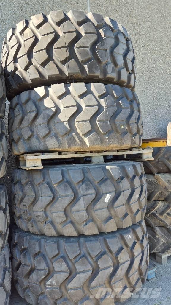 Petlas 29.5R25 Banden, wielen en velgen