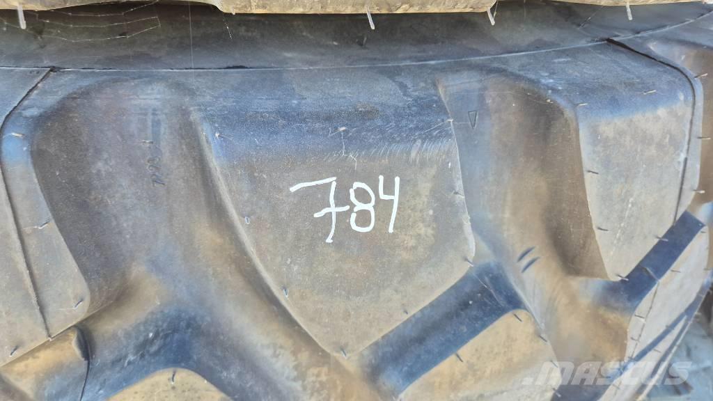 Petlas 29.5R25 Banden, wielen en velgen