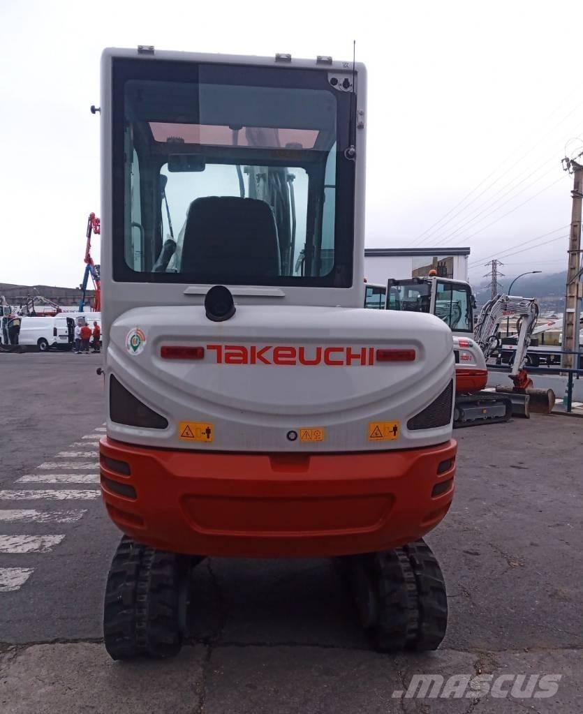 Takeuchi TB 230 Minigraafmachines < 7t