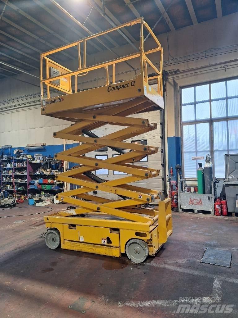 Haulotte Compact 12 Schaarhoogwerkers