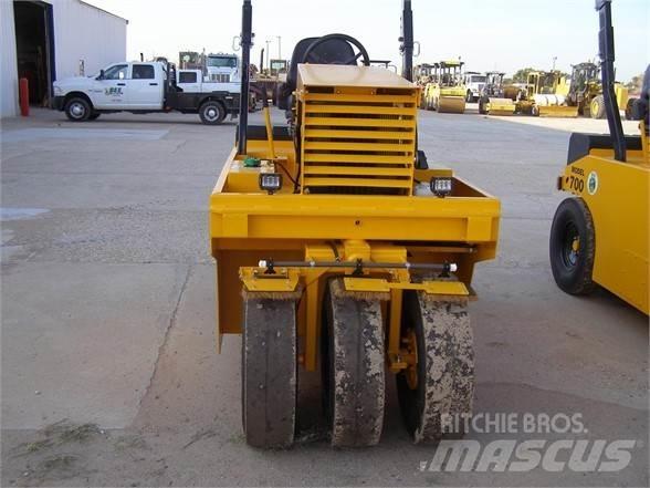Basic 700 Bandenwalsen