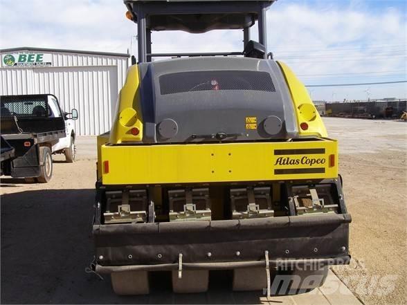 Dynapac CP2700 Bandenwalsen