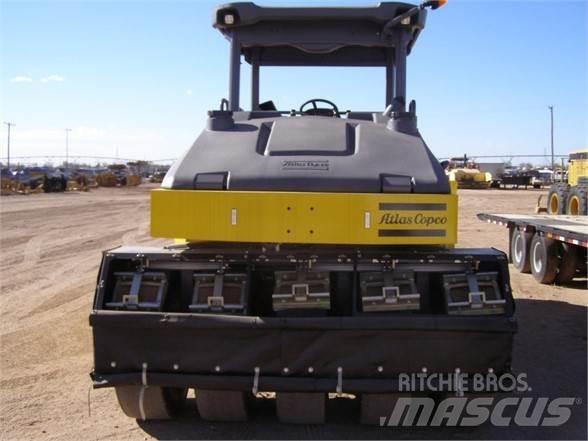 Dynapac CP2700 Bandenwalsen