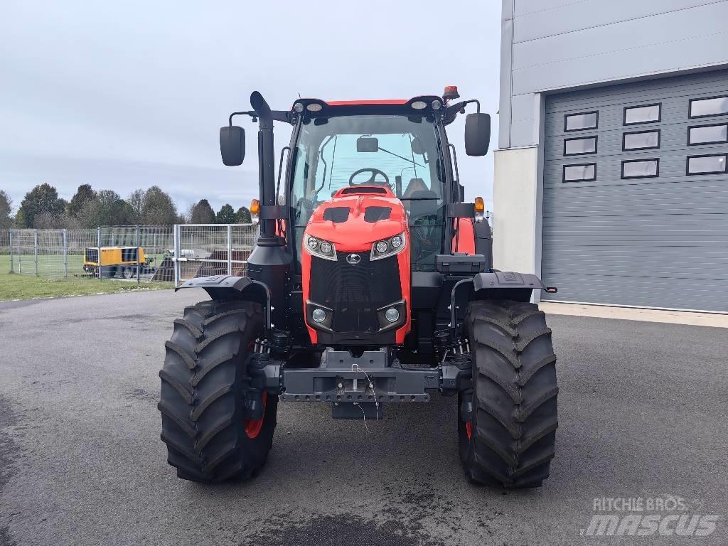 Kubota M6-142 Tractoren