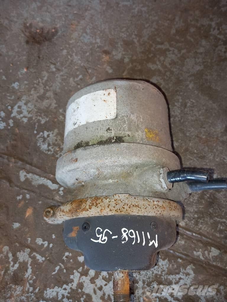 MAN TGS  81504109868 Remmen