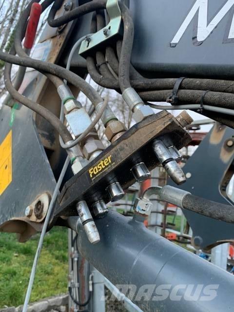  MANIP MB100 Voorladers en gravers